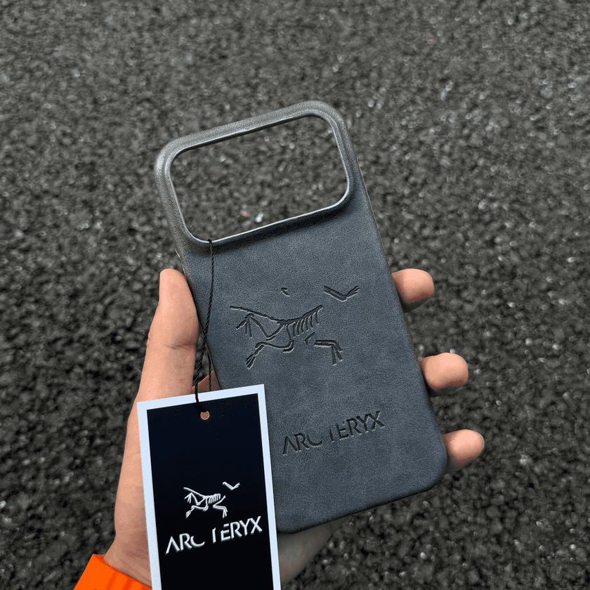 양각 가죽 스켈레톤 버드 아이폰 케이스 – 하드 쉘, 프리미엄 레트로 스타일